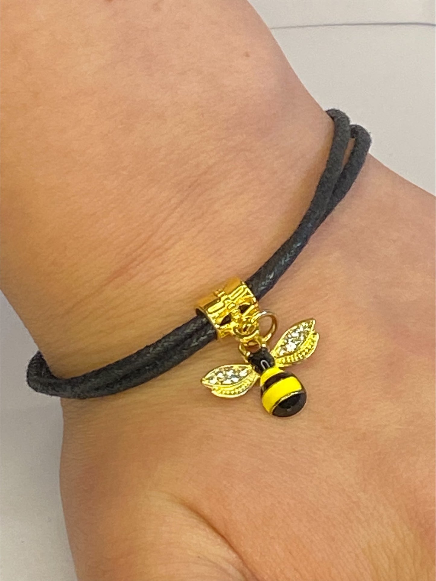 Sparking Bee Bracelet